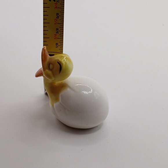 Bug House Hatching Duckling figurine - Picture 7 of 7